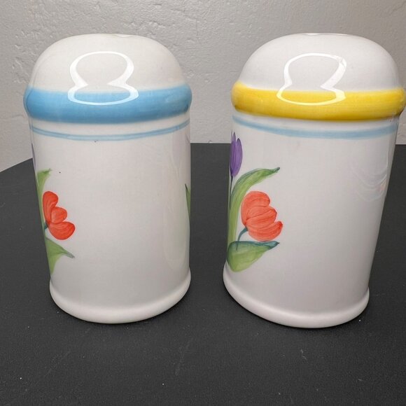 Mervyns 1998 Hand-Painted Tulip Ceramic Salt & Pepper Shakers Blue & Yellow - Picture 3 of 10